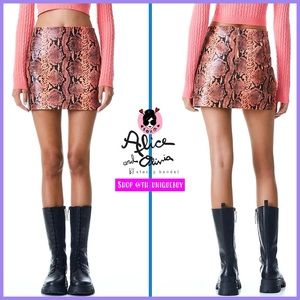 🏷 🆕 Alice + Olivia Elana Vegan Leather Snake Print Mini Skirt